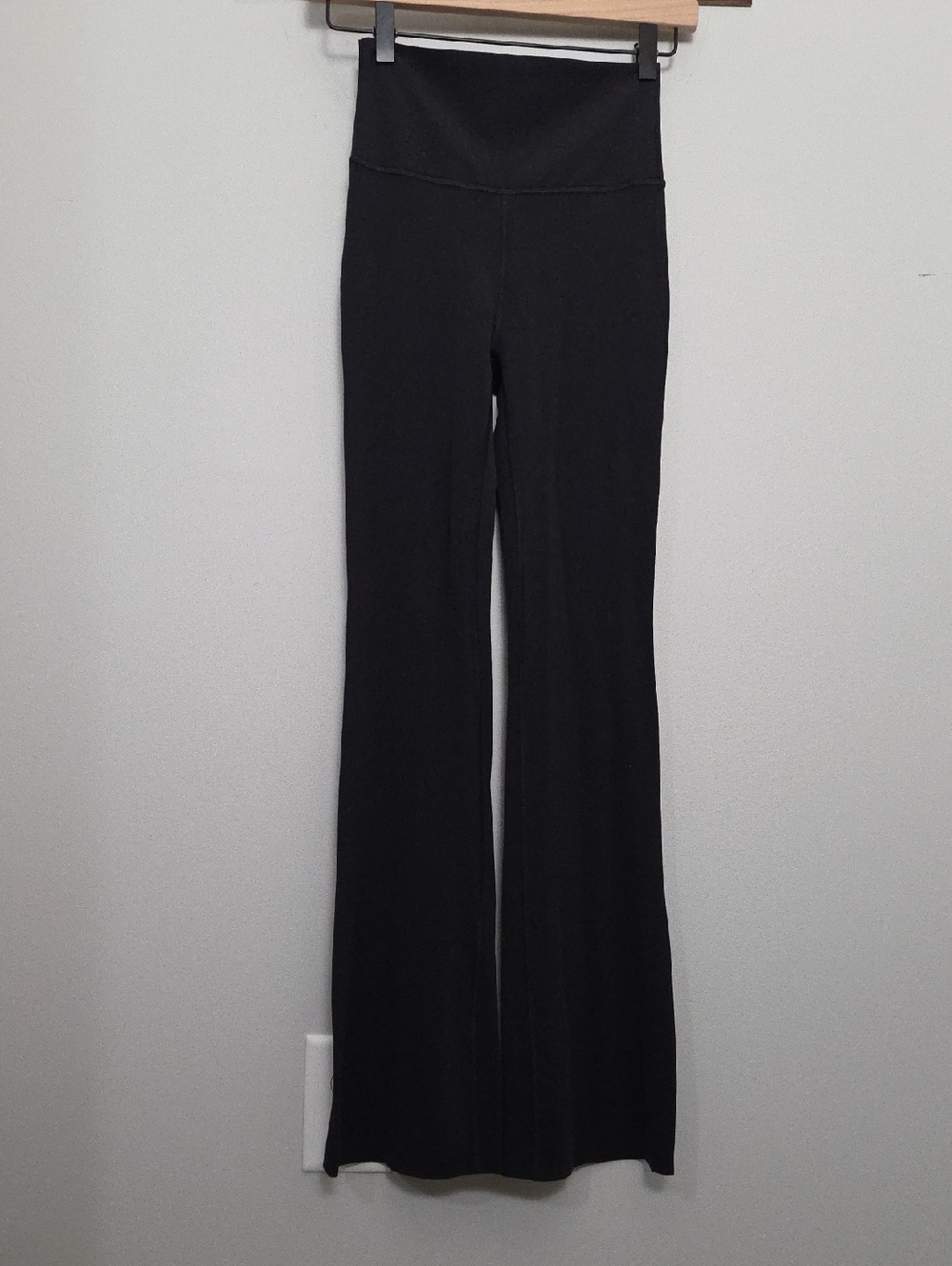 All In Motion Flared Leggings XS Black 30" Inseam EUC